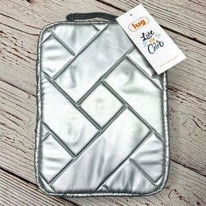 Brand New Lug Wingback Metallic Silver Hanging Cosmetic Case